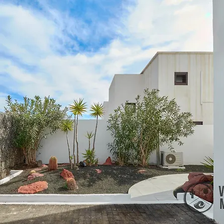 Mauruuru - 10 Minutes Walking To Marina Rubicon, Heated Pool, Bbq & Office Space With Desk And High Speed Internet Villa Playa Blanca (Lanzarote)